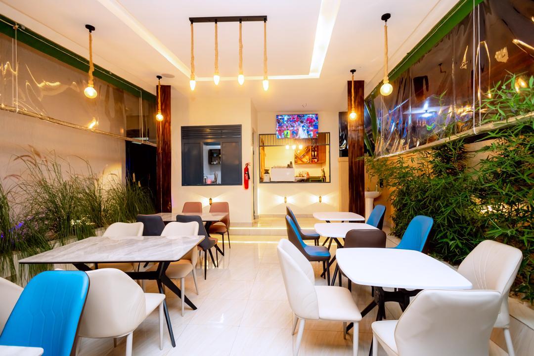 Dining at Kepa Eco Villa